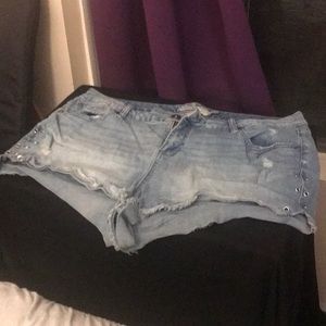 Size 18 Torrid Short Shorts